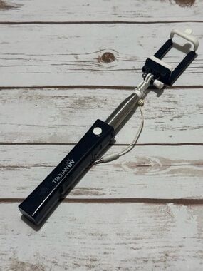TrojanUV Adjustable Selfie Stick with Aux Jack